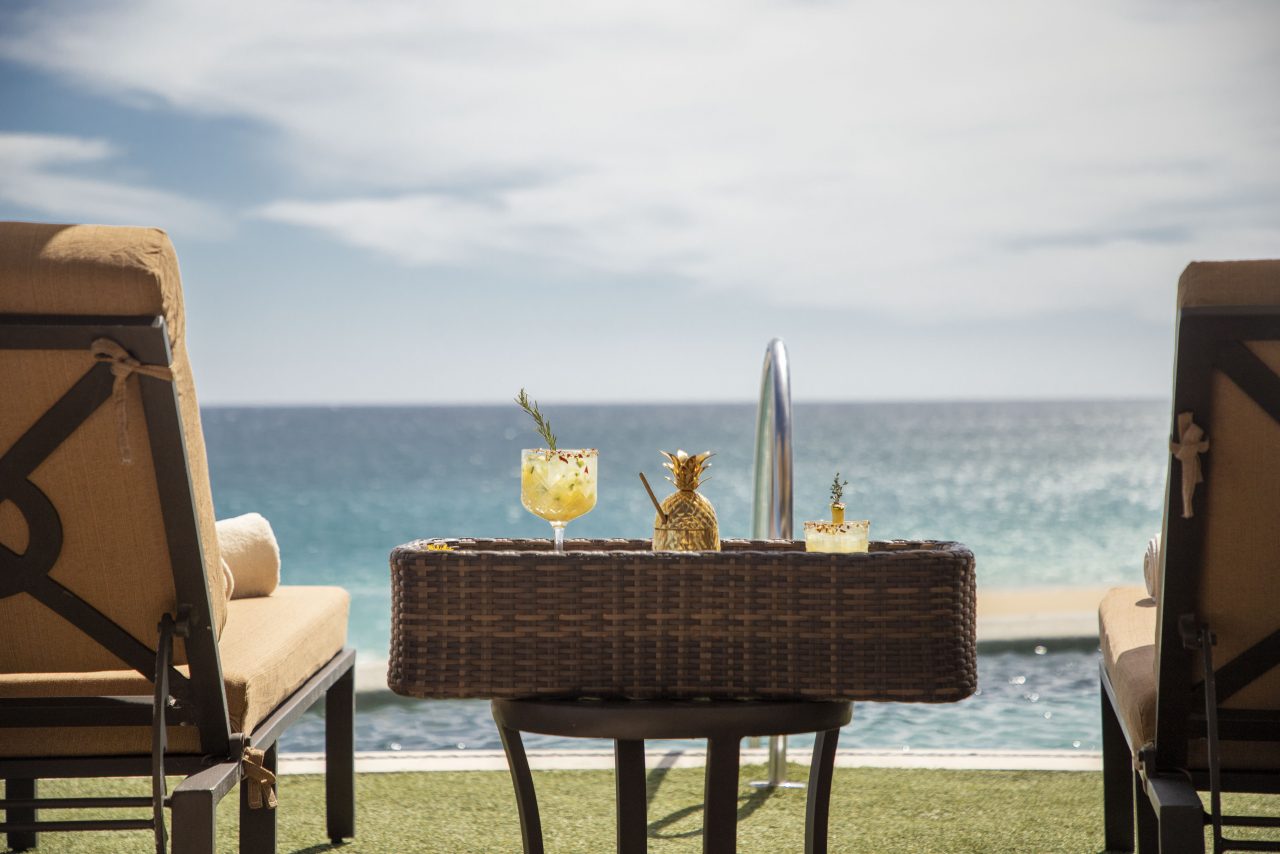 Pineapples, symbol of hospitality Blog Solmar